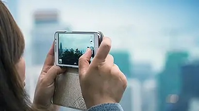 Extensible Intelligent iOS App for Crisis Management