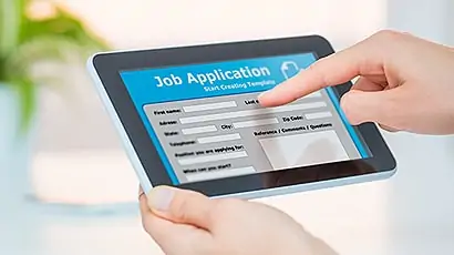 Intelligent Job Portal With Rich Social Media Integration